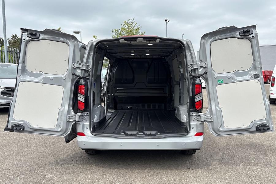 Ford TRANSIT CUSTOM Photo 64ba85ff-f95d-4bb9-8008-8ac7c82f727a.jpg