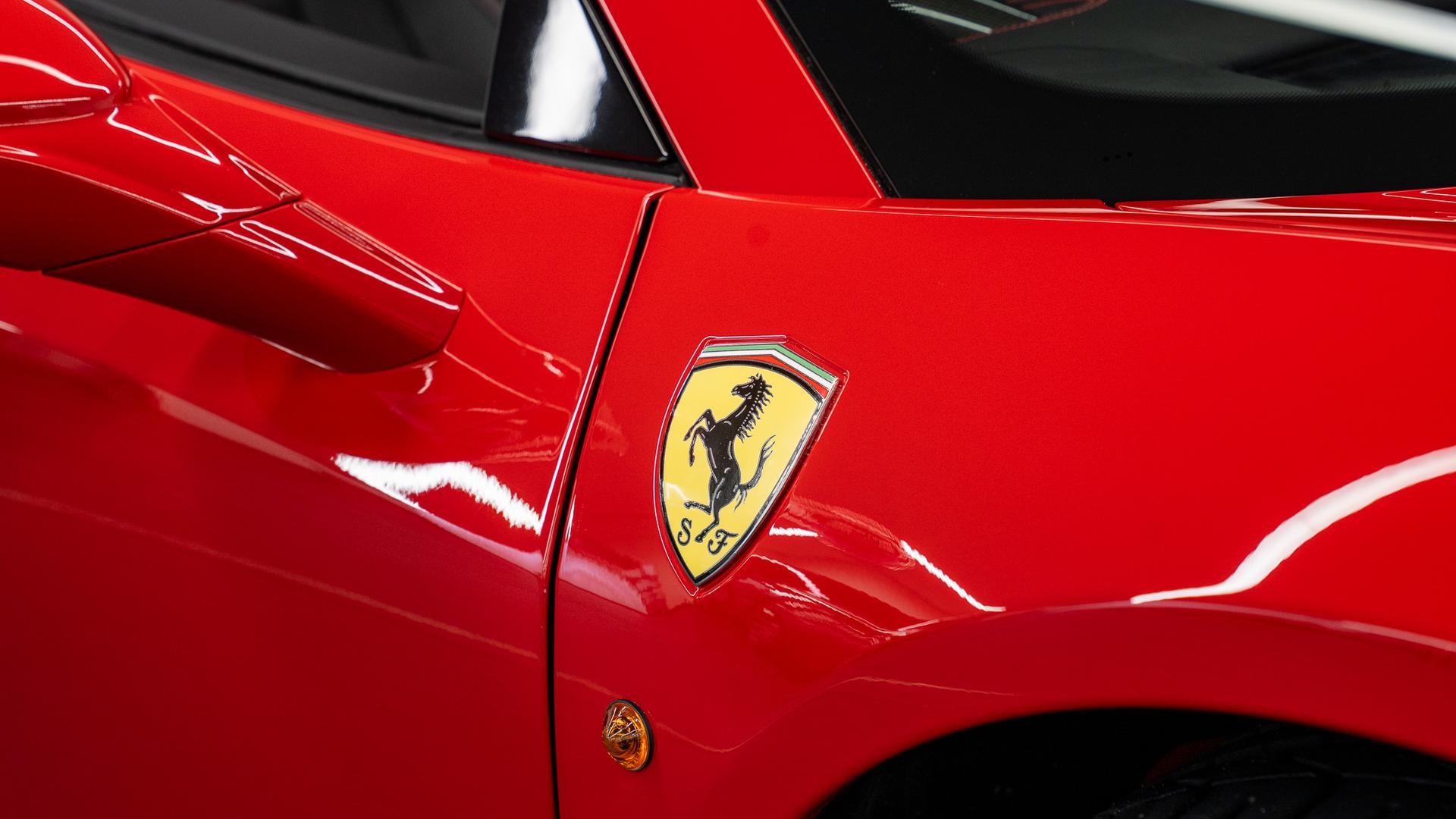 Ferrari 458 Photo 64c4e795-69d6-41e0-8d93-7a0f4743d33c.jpg
