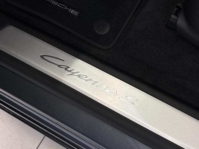 Porsche Cayenne Photo 30