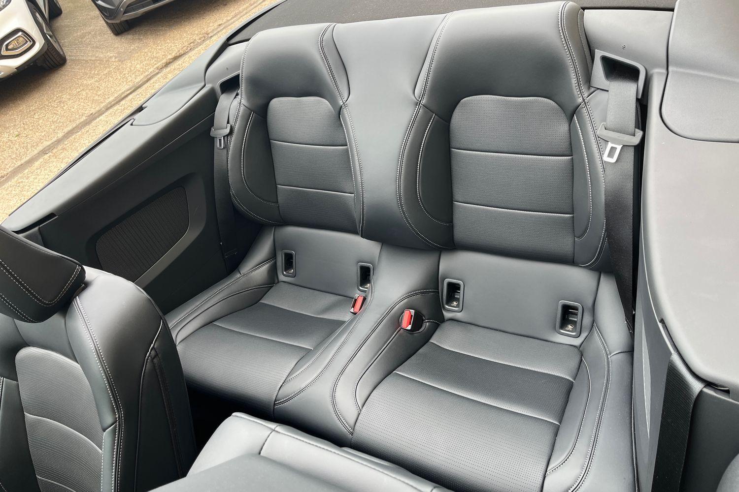 Ford MUSTANG Photo 19