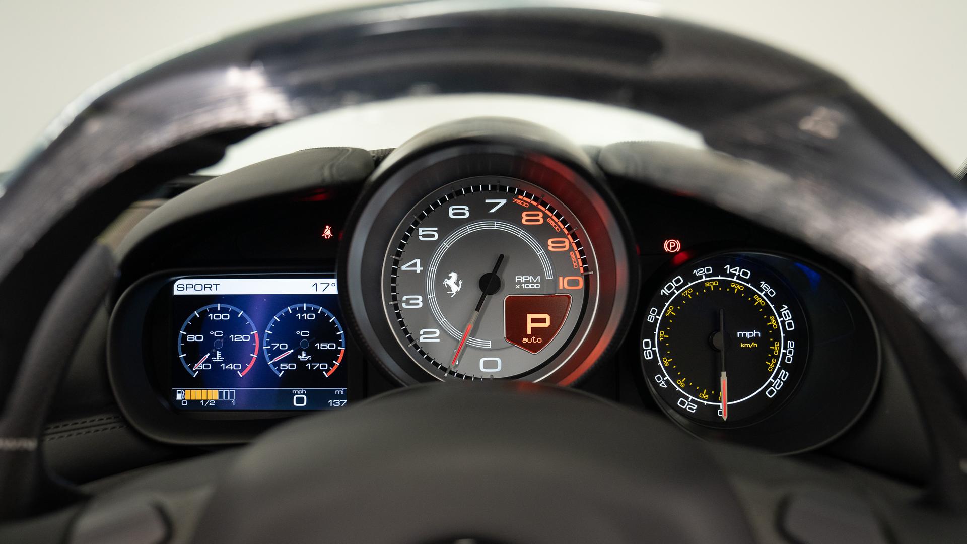 Ferrari California T Photo 64fff9a9-8db8-4622-98f5-88c3e041112f.jpg