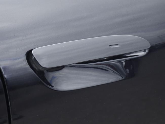 PORSCHE Taycan Photo 7