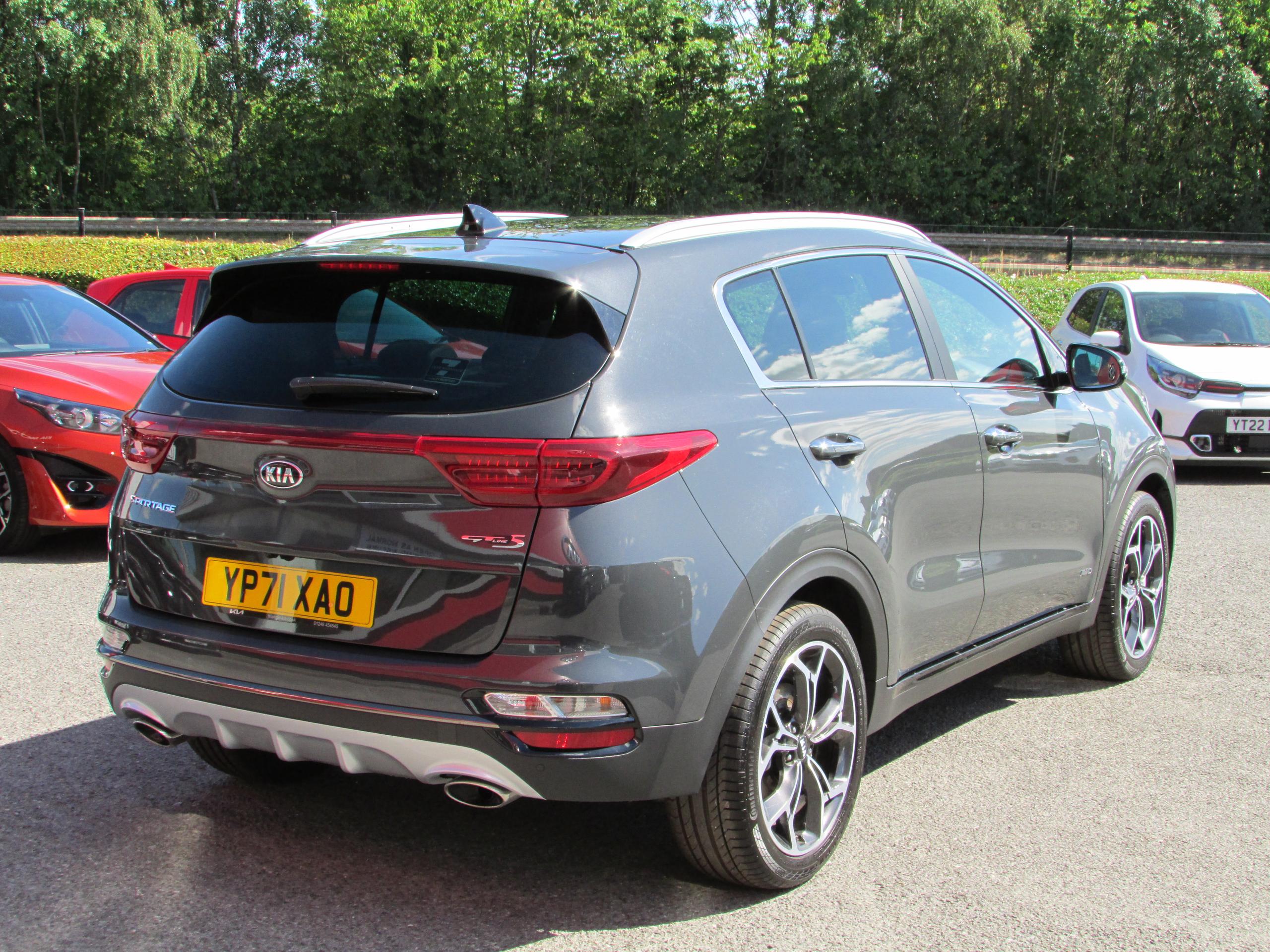Kia Sportage 1.6 TGDi ISG GTLINE S in Dark Penta Metal £28,995