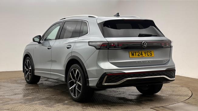 VOLKSWAGEN Tiguan Photo 3