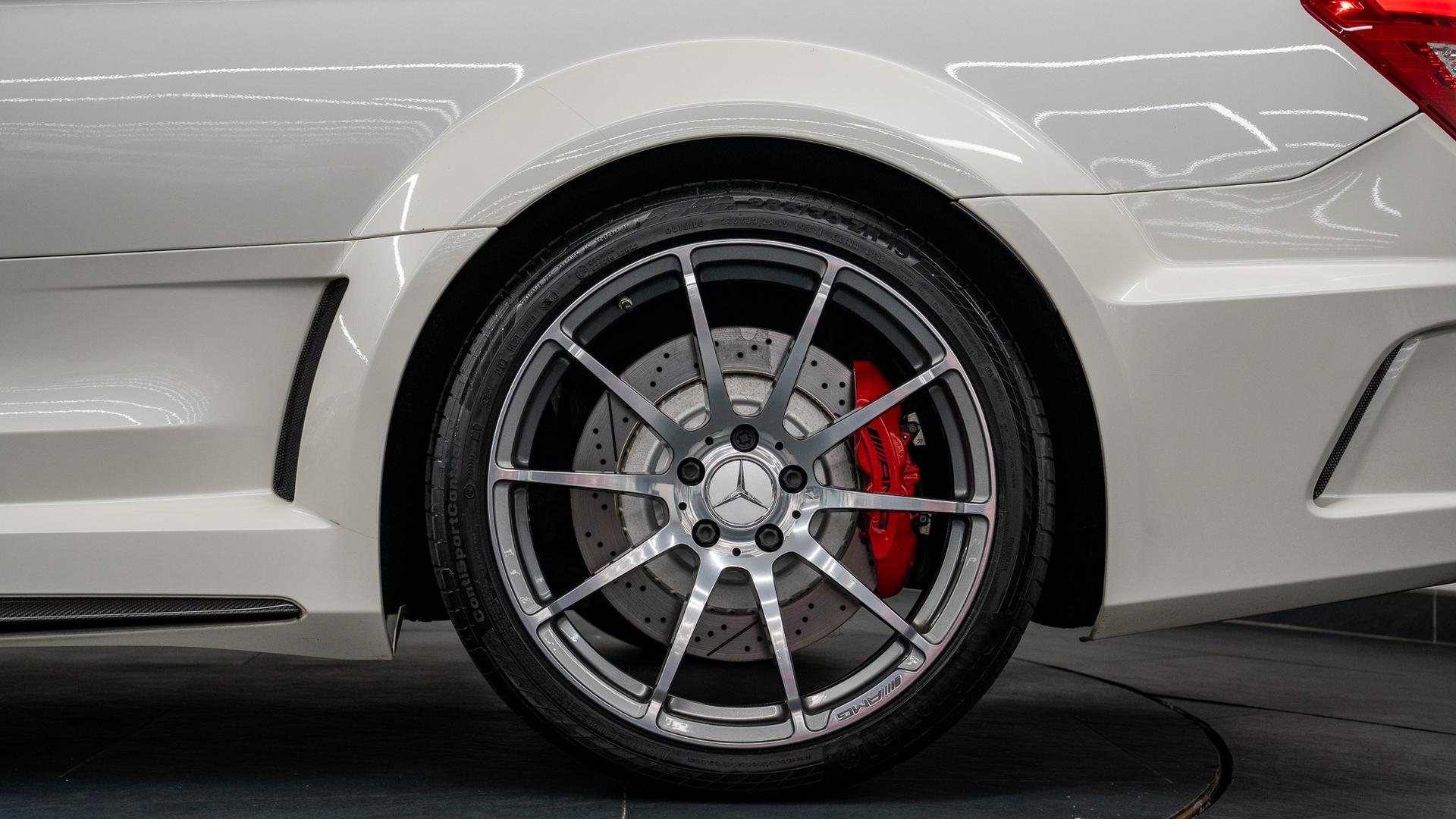 Mercedes-Benz C63 AMG Photo 651c34be-e571-426f-8e96-85457397959b.jpg