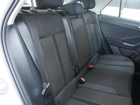 Volkswagen T-Roc Photo 6548e6aa-f642-47d5-ac77-af58b33e2bf6.jpg