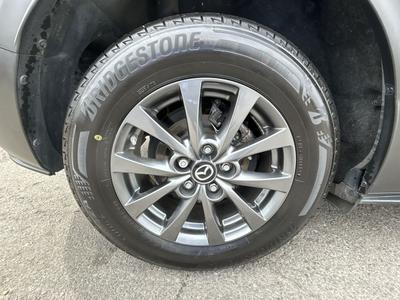 Mazda CX-30 Photo 9