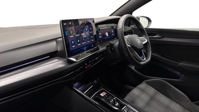 VOLKSWAGEN Golf Photo 2