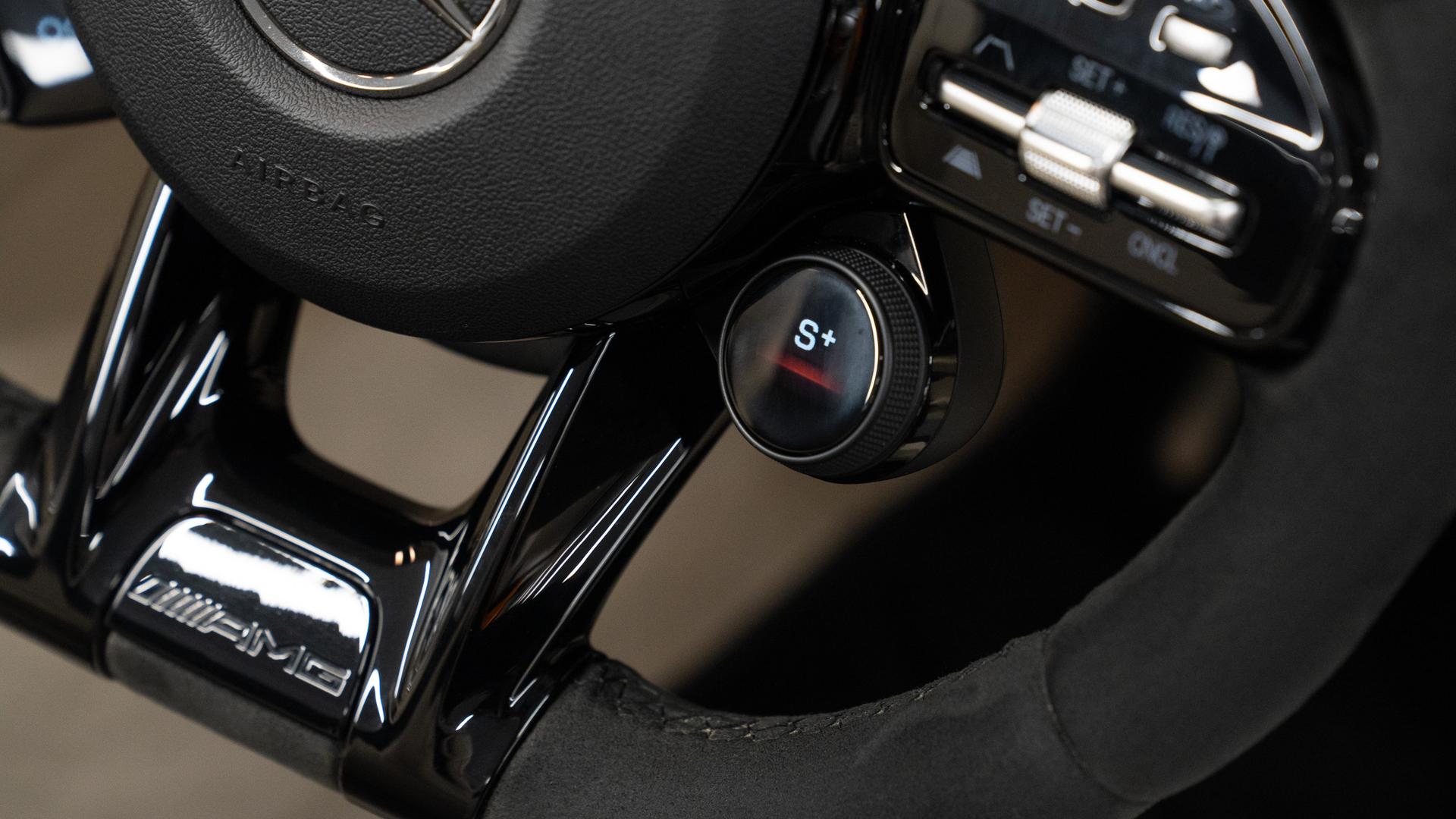Mercedes-Benz AMG GT Photo 65588f7a-18a6-4460-a09e-1bfc55ff2c69.jpg