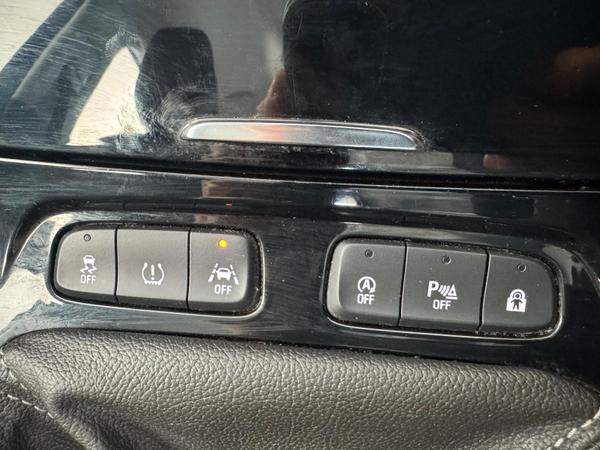 Used Vauxhall Grandland X LL69VEA 21