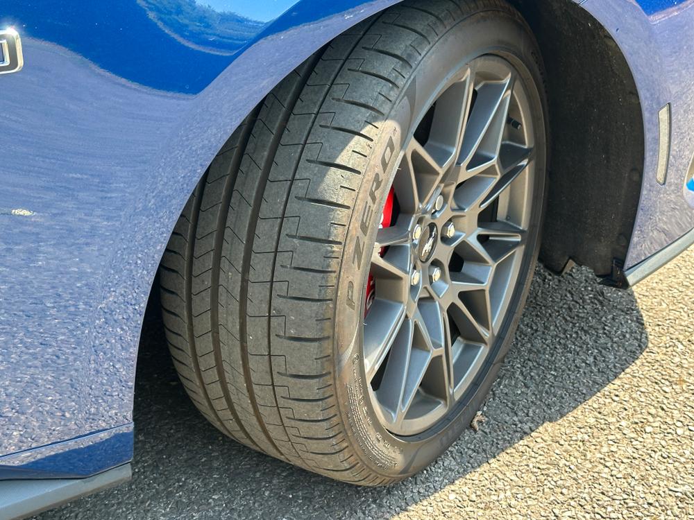 Used Ford Mustang MT25YKB 34