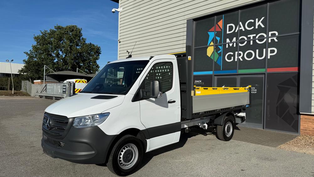 Mercedes-Benz Sprinter Photo 6597697c-cbfd-4ac3-80f2-82e454c5c169.jpeg