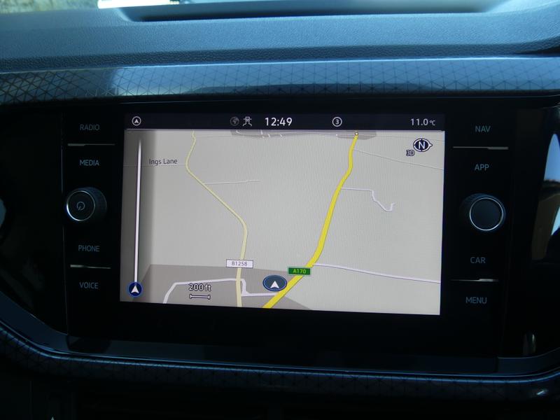 Volkswagen T-Cross Photo 65c3dc72-01d9-4431-b6c7-3323a07878a8.jpg