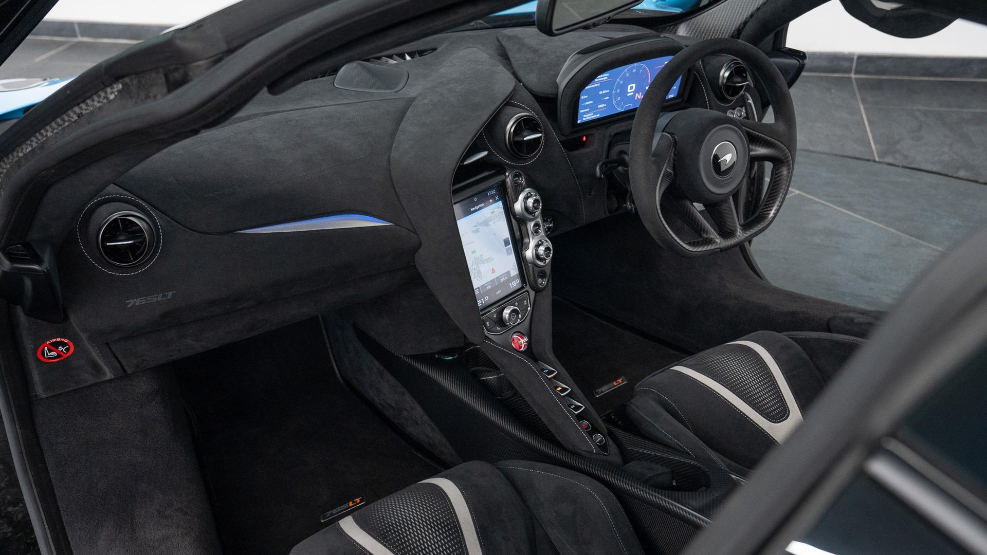McLaren 765LT Photo 65c8d50a-d79d-4456-900a-4c5cce83b71e.jpg