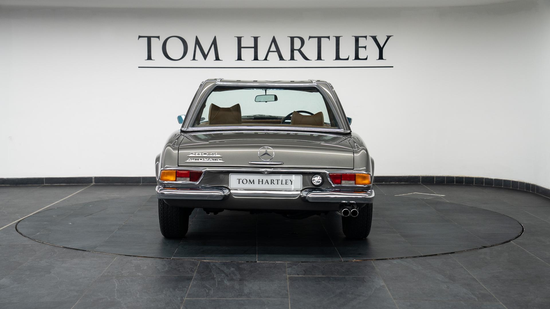 Mercedes-Benz 280 SL Photo 65c9b186-08d2-4e03-8ba4-26ea4bb01316.jpg