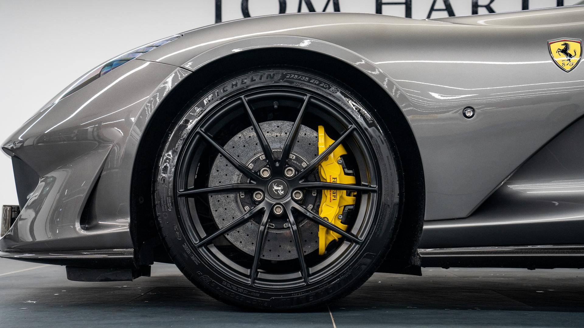 Ferrari 812 Photo 65db1684-54ed-4c24-b6da-d54fddcfb834.jpg