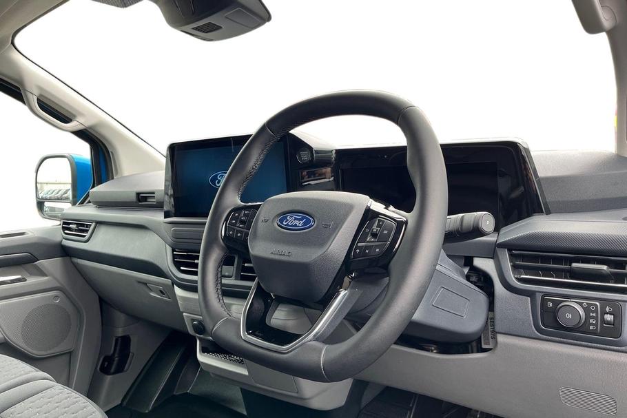 Used Ford TRANSIT CUSTOM CUSTOMPHEV05 14