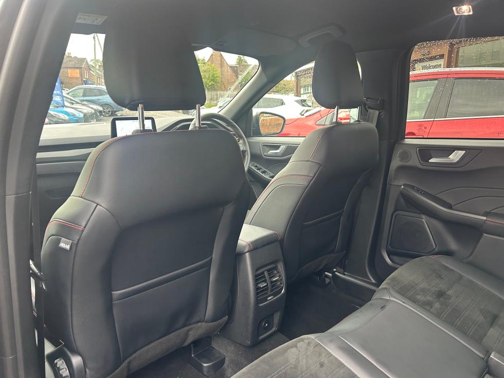 Ford Kuga Photo 65f86f27-6680-4d48-bce6-8b3d14de398c.jpeg