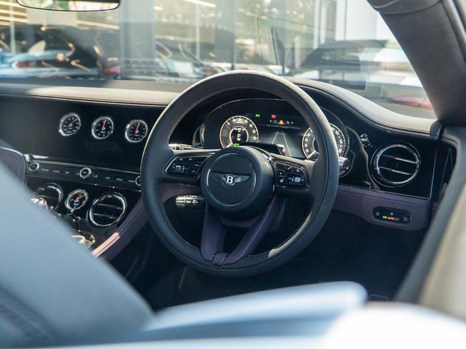 BENTLEY Continental GT  Photo 11