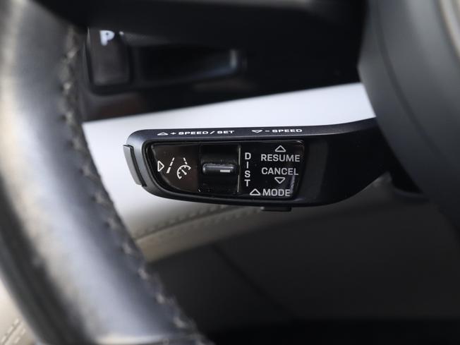 PORSCHE Taycan Photo 29