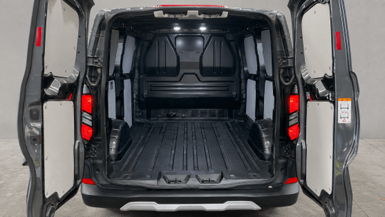 Ford Transit Custom Photo 6610a7f1-1e66-43c9-a404-33432b7fff2e.jpg