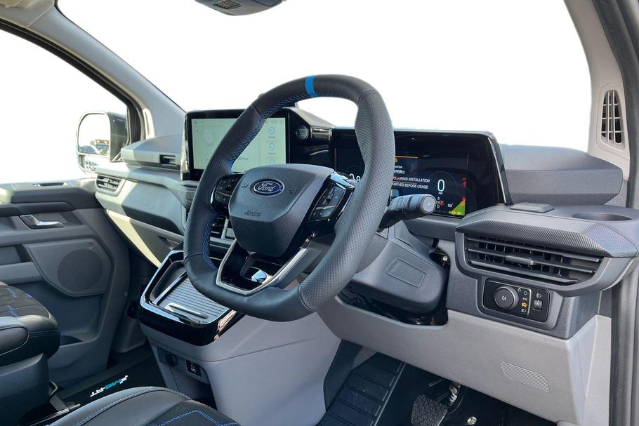 Used Ford TRANSIT CUSTOM L1DCIVMSRT12 14