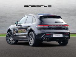 PORSCHE Macan Photo 2