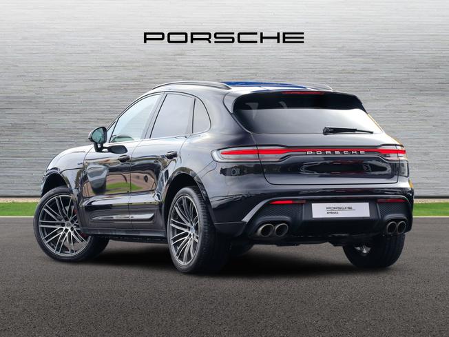 PORSCHE Macan Photo 2