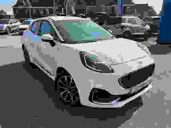 Used 2021 Ford PUMA ST-LINE X VIGNALE 1.0T 125ps MHEV FROZEN WHITE at Dinnages