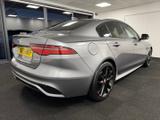 Jaguar XE Photo 9