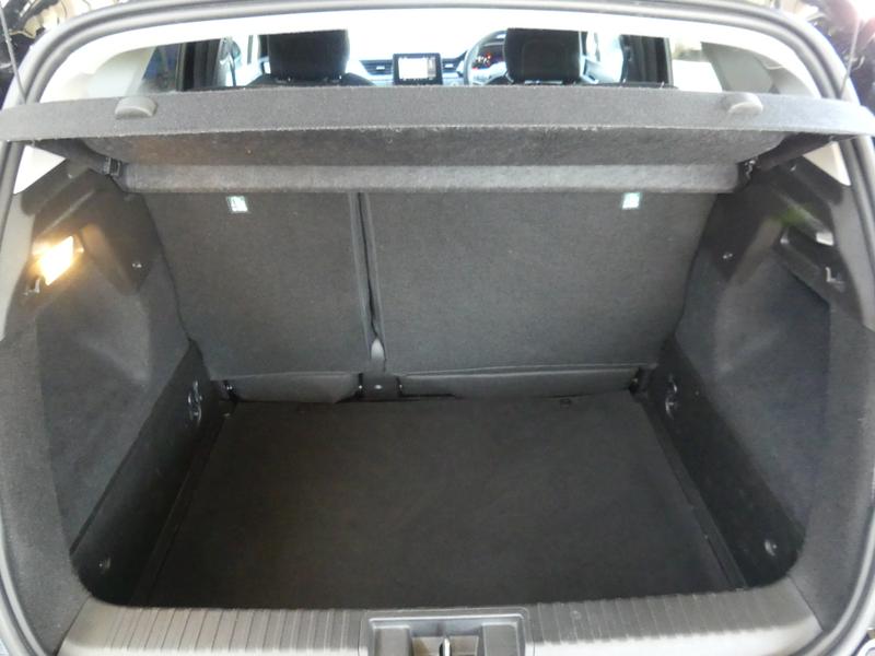 Renault Captur Photo 66252cb2-1c49-423c-a523-e053d5de84fd.jpg
