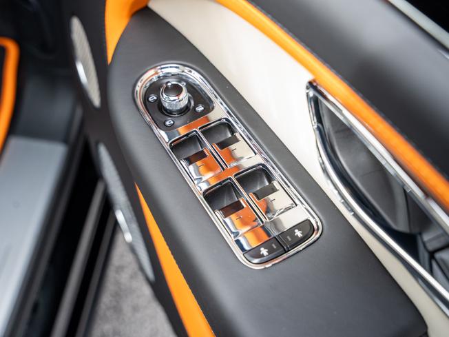BENTLEY Bentayga Photo 33