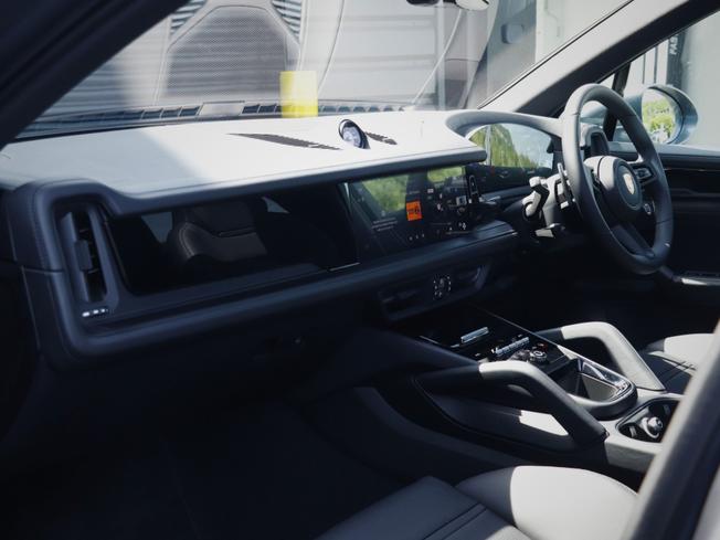 PORSCHE Cayenne Photo 25