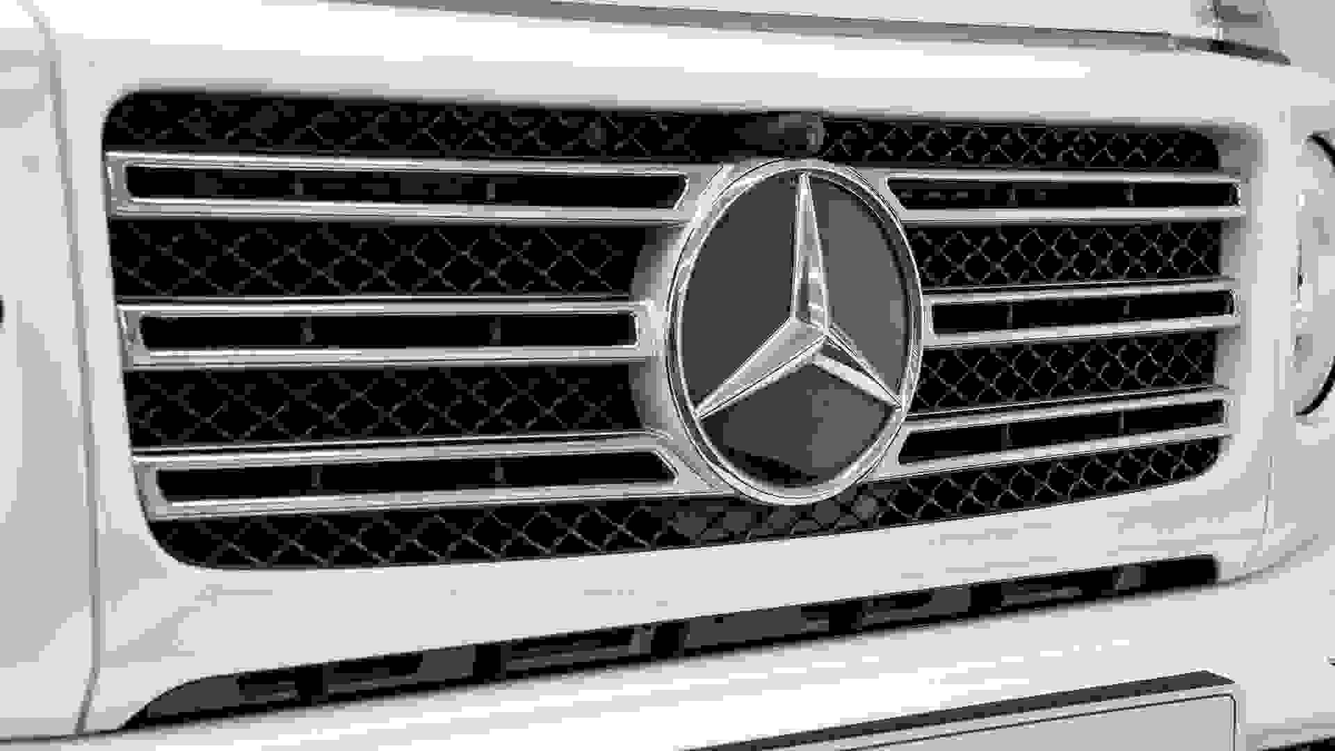 Mercedes-Benz G350d Photo 6647ea64-8216-41ab-b14d-343e5f643b9e.jpg