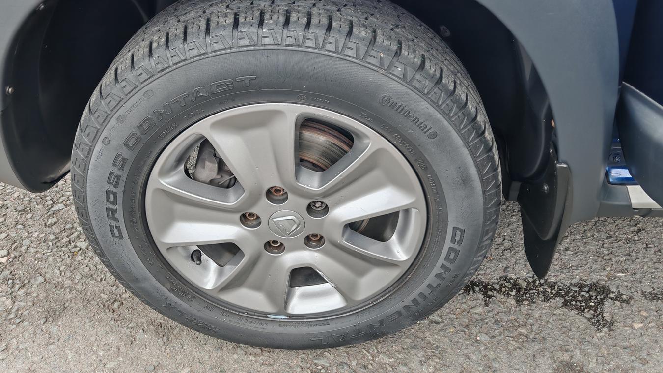 Used Dacia Duster VO15EXN 37