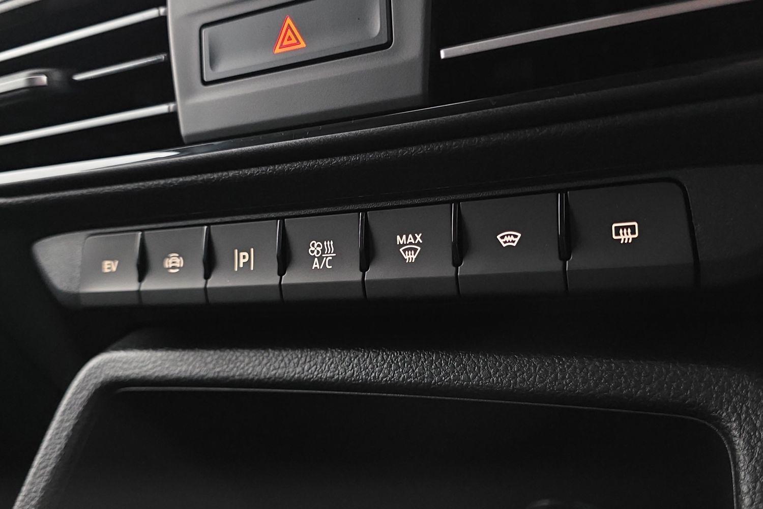Ford TRANSIT CONNECT Photo 35