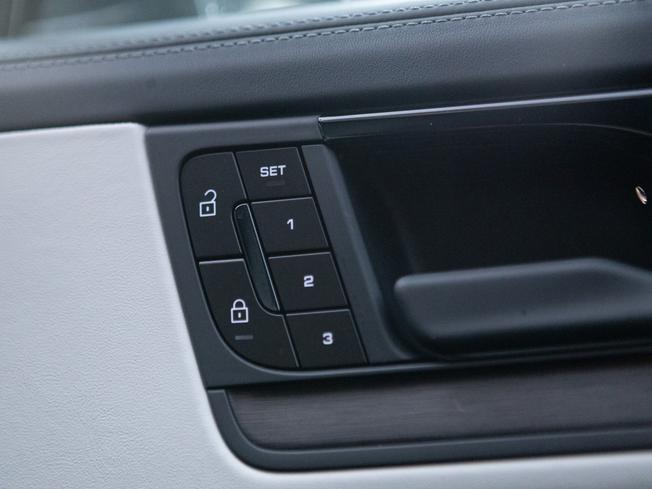 PORSCHE Cayenne Photo 26