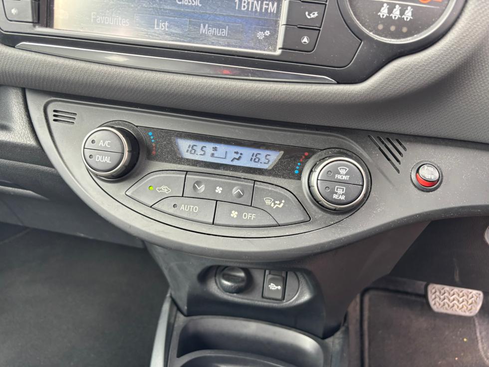 Toyota Yaris Photo 666ff37a-9f62-4f71-b4bf-dcc0db70ddb4.JPEG