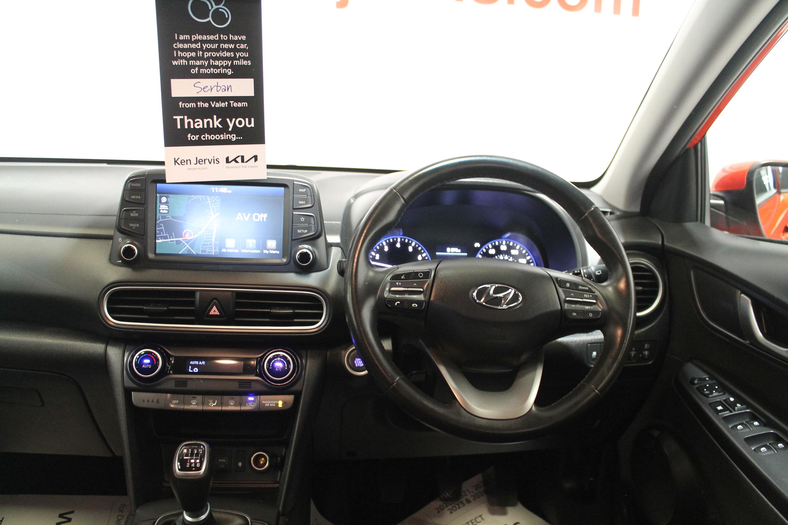 Hyundai KONA Photo 8