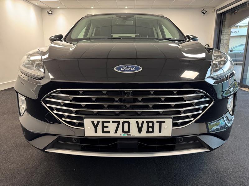 Ford Kuga Photo 6684de81-0d61-4fc3-86d5-e059233deb40.jpg