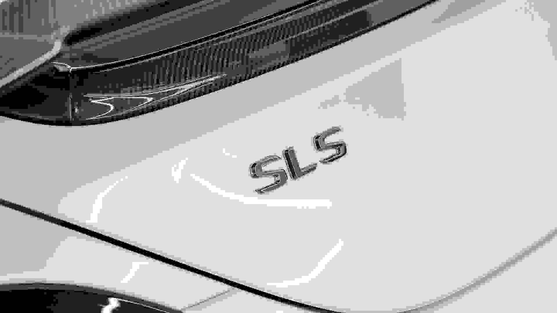 Mercedes-Benz SLS AMG Photo 6691b6d1-b2ca-4684-9eb5-0d1c1ca5e0d3.jpg