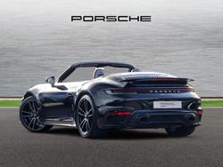 PORSCHE 911 Photo 2