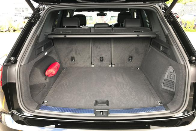 Volkswagen Touareg Photo 9