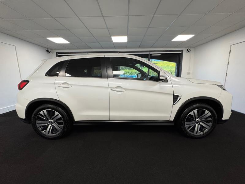Mitsubishi ASX Photo 66bccdb8-edc4-46ea-b613-56e187273616.jpg