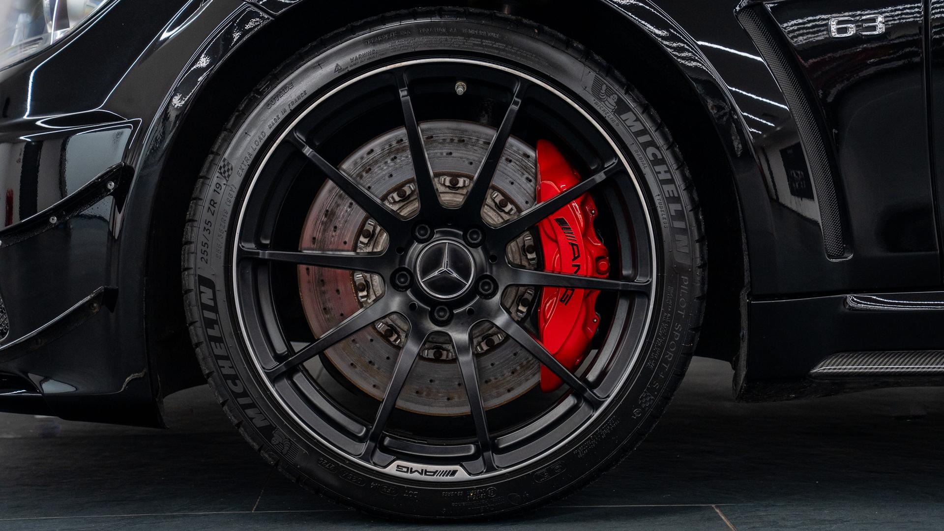 Mercedes-Benz C63 AMG Photo 66d4e667-3dd6-4e2c-b673-629aa0c909fe.jpg
