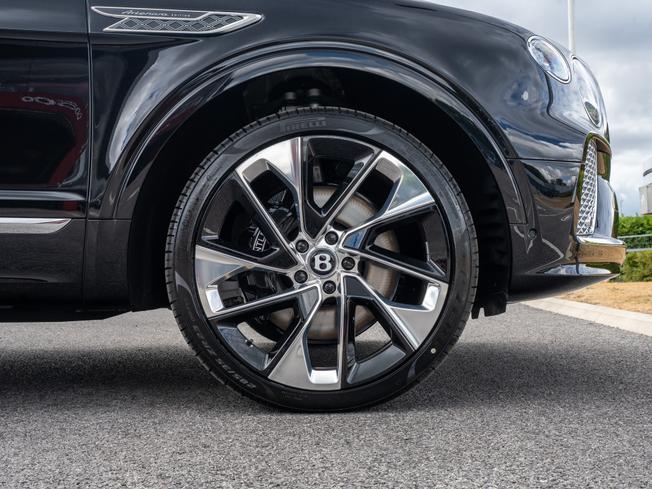 BENTLEY Bentayga Photo 6