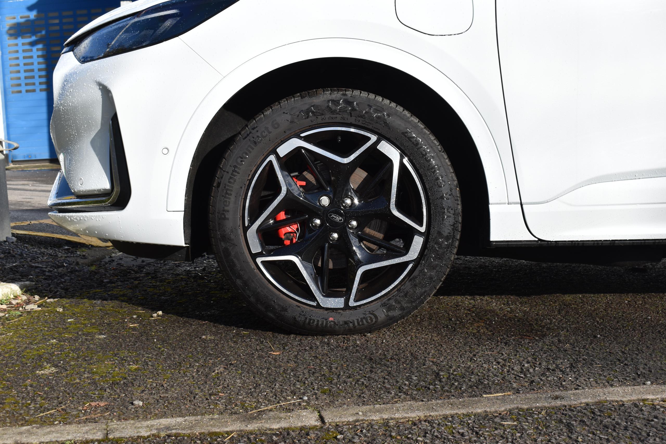 Used Ford KUGA EN74OPT 19