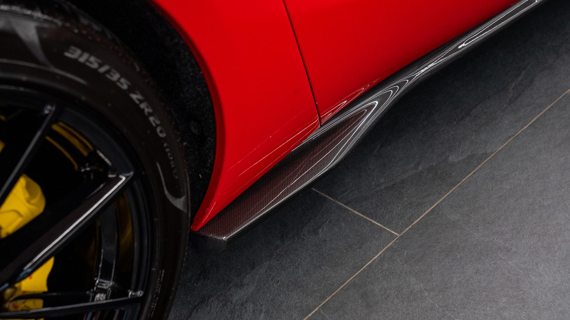 Ferrari 812 Photo 66eb3c7e-fafd-4bb0-b3e1-c69d010ddb6c.jpg