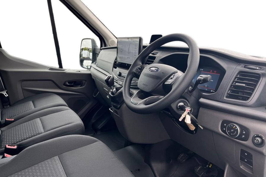 Ford TRANSIT Photo 66f851fd-38fe-426a-a6da-ce4532702fd7.jpg
