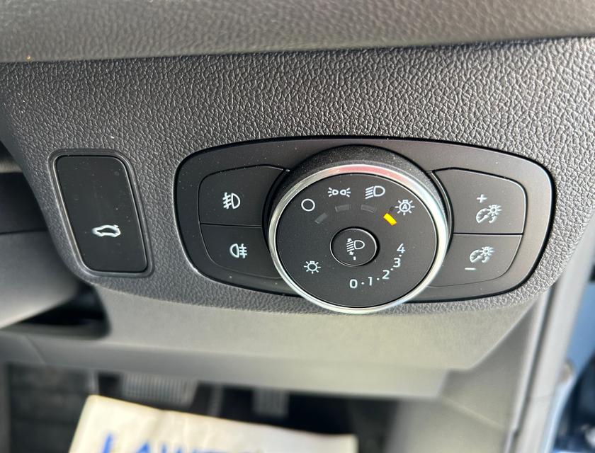Ford Focus Photo 66ff5668-3f4c-46ea-afeb-cc3b0f307fcb.jpg